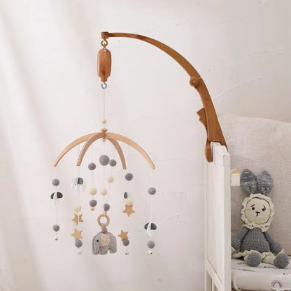 Crib Mobile Bed Bell Wooden Baby Rattles Soft Felt Cartoon Animal Bed Bell Newborn Music Box Hanging Toy Crib Bracket Baby Gifts