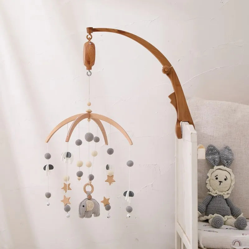 Crib Mobile Bed Bell Wooden Baby Rattles Soft Felt Cartoon Animal Bed Bell Newborn Music Box Hanging Toy Crib Bracket Baby Gifts