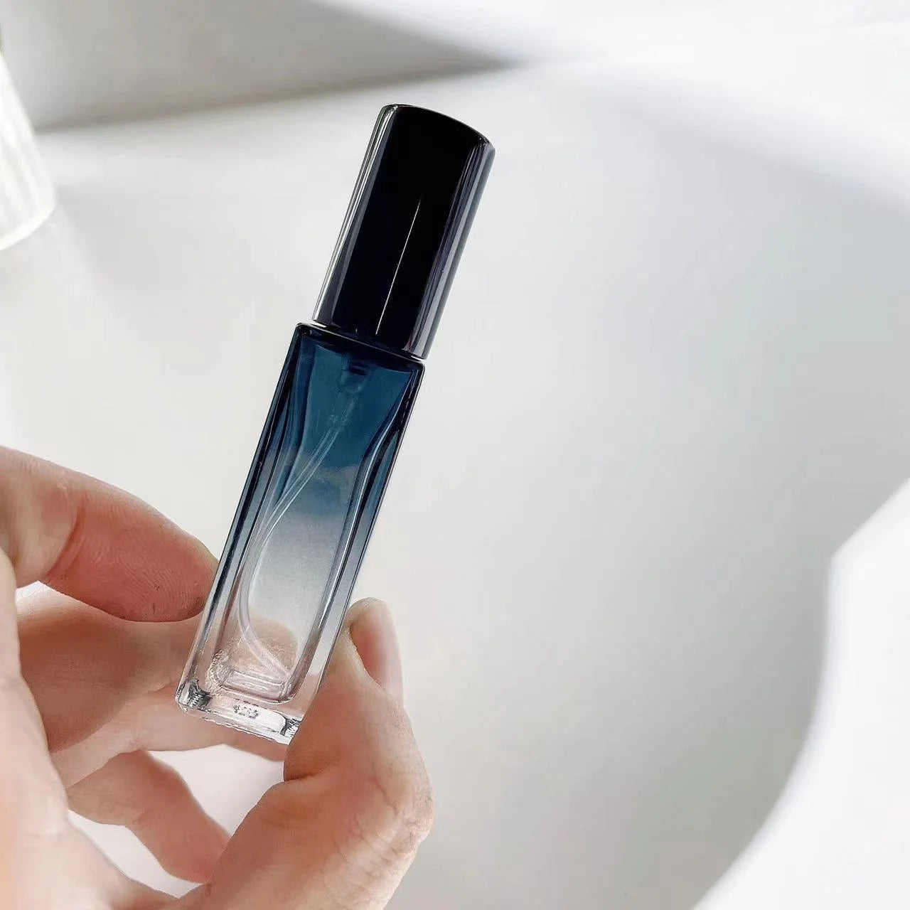 5ml/10ml Gradient Color Perfume Bottle Square Glass Spray Bottle Travel Portable Sample Fragrance Atomizer Refillable Container