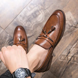 Pointed casual moccasins for men fringed slip-on men's shoes Beef soles bean boat shoes Fashion hair stylist fashion shoes