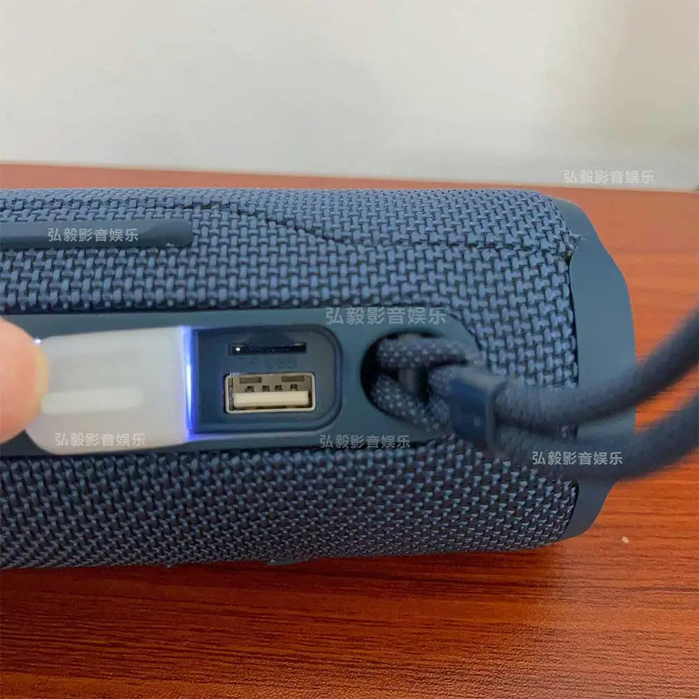 FLIP6 Wireless Bluetooth Speaker, Outdoor Riding Waterproof Subwoofer, AUX Audio Input, TF Card Playback, MP3 Music Player
