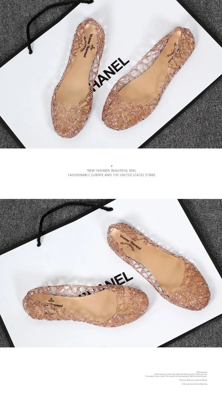 Women's Flat Bottom Plastic Jelly Sandals Hollow out Slip-On Beach Shoes Comfortable Lightweight Summer Footwear