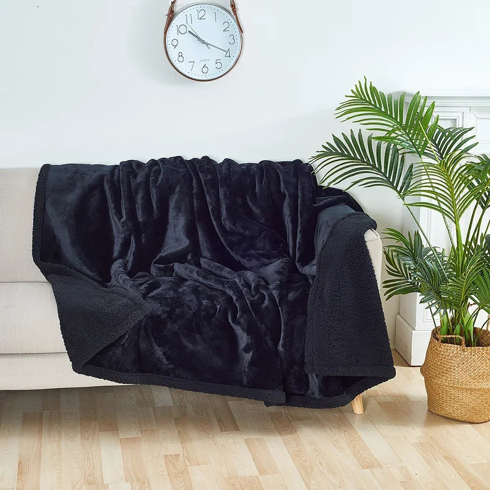 Winter Warm Thickened King Size Blanket 100% Waterproof and Stain Resistant - Cozy Shaggy Blanket for Couples, Romantic Blanket