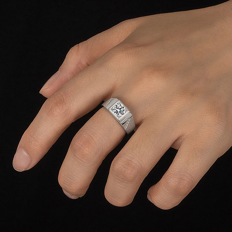 PERFANY 1/2CT Moissanite Ring for Men S925 Pure Silver Sparkling Diamond Domineering Wedding Ring Luxury Wedding Jewelry Gift