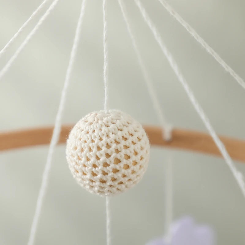 Crib Mobile Bed Bell Wooden Baby Rattles Soft Felt Cartoon Animal Bed Bell Newborn Music Box Hanging Toy Crib Bracket Baby Gifts