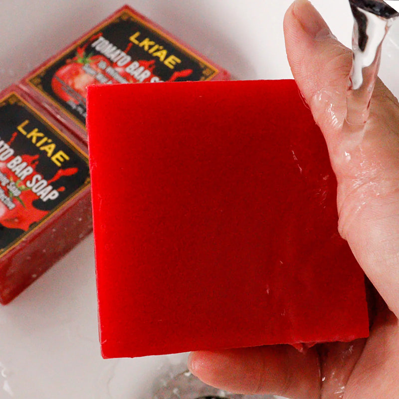 LKIAE Brand Tomato Fruit Scented Handmade Natural Bar Soap, For Face, Body, Whitening, Oil Control, Brightens, Shrink Pore, 200g