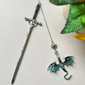 1pc Alloy Sword Dragon Bookmark, Birthday Gift for Book Lovers and Readers, Fantasy Bookworm Silver Gold Gold Pendant