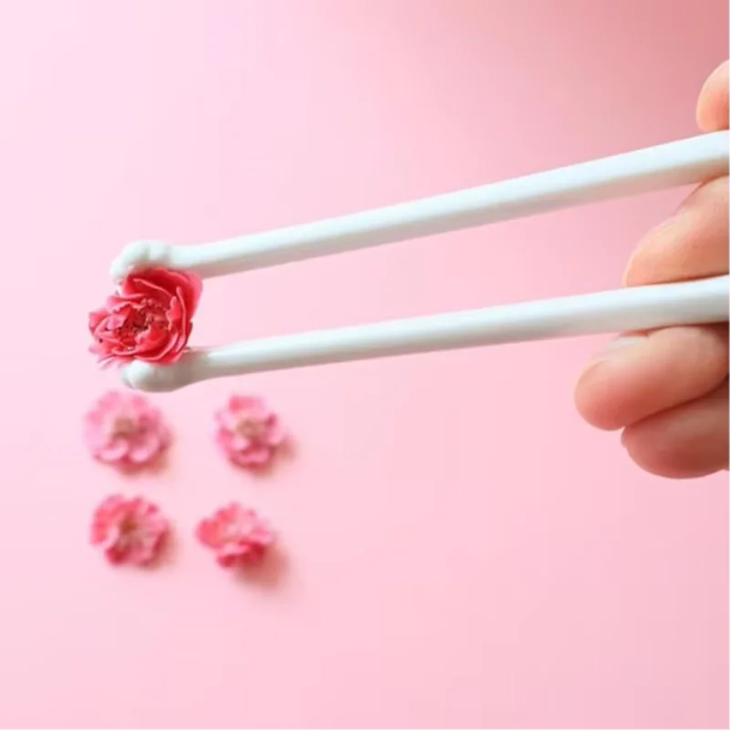 New Cat Paw Chopsticks For Baby Kids Beginner Practical Chopstick Easy Use Learning Training Helper Dishe Dinner Kitchen Tool