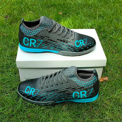 Nuevas botas de fútbol para hombre, de césped artificial, para interior, con clavos largos y tobillo alto, botas de fútbol para campo, botas de entrenamiento ultraligeras para fútbol sala.