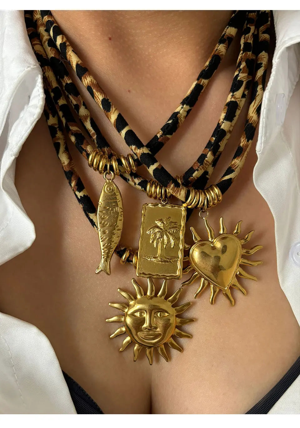 GHIDBK Europe and America Exaggerated Stainless Steel Heart Sun Pendant Necklace Vintage Trend Leopard Print Necklaces for Women
