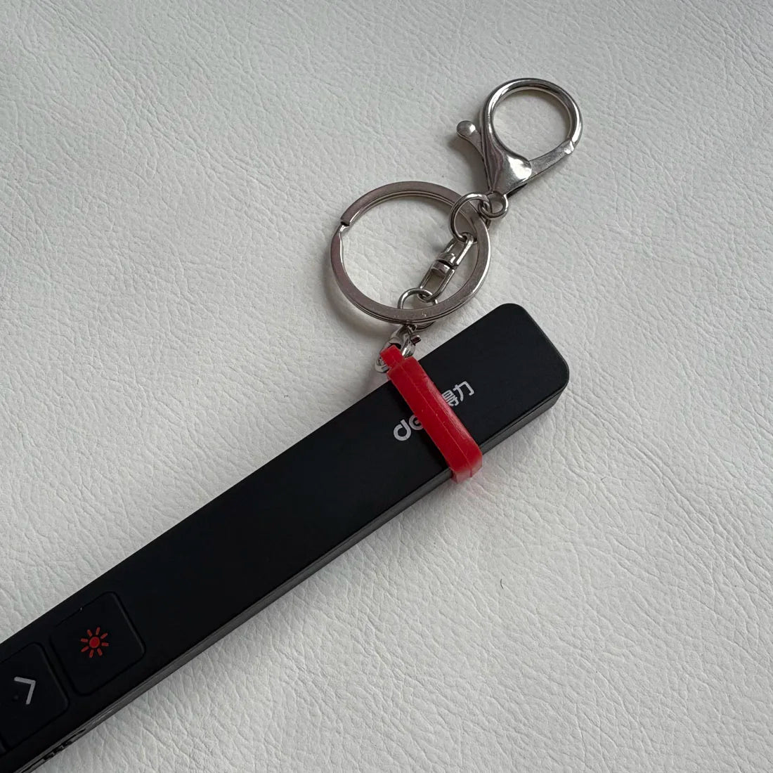 Portable lip gloss electronic pen pendant lip gloss keychain 13mm silicone ring