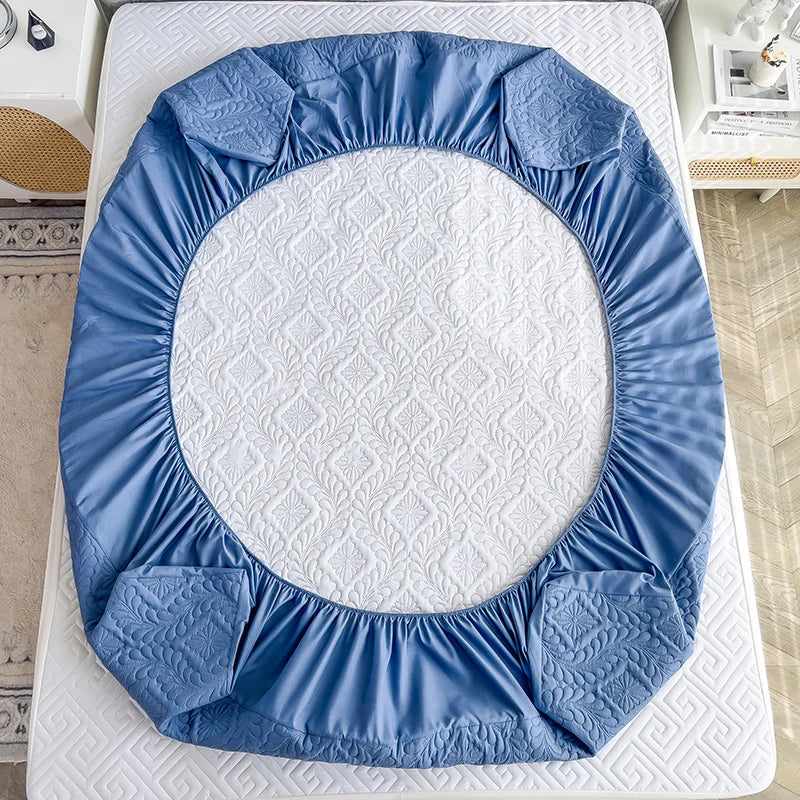 Waterproof Mattress Protector Thicken Fitted Bed Sheet Breathable & Noiseless Mattress Pad for Twin/Double/Queen/King Size Beds