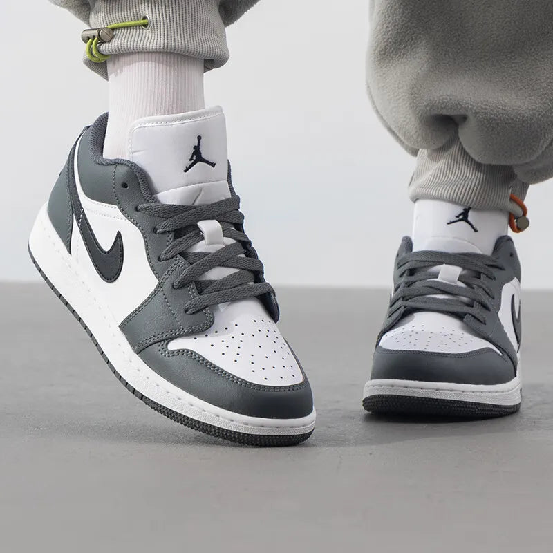 Zapatillas Nike AJ1 para niños grandes, zapatillas de baloncesto informales Air Jordan 1, zapatillas deportivas para jóvenes, 553560-152
