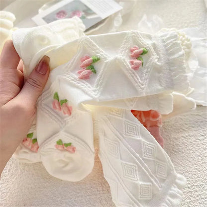 5 Pairs Women White Pink Floral Pattern Socks Cute Sweet Versatile Fashionable Socks Comfortable Breathable Mid Length Socks ﻿