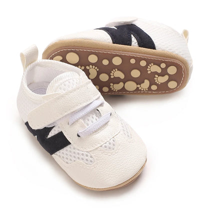 Zapatillas clásicas para bebés recién nacidos con letras entrelazadas, calzado informal antideslizante para caminar, para niños y niñas de 0 a 18 meses