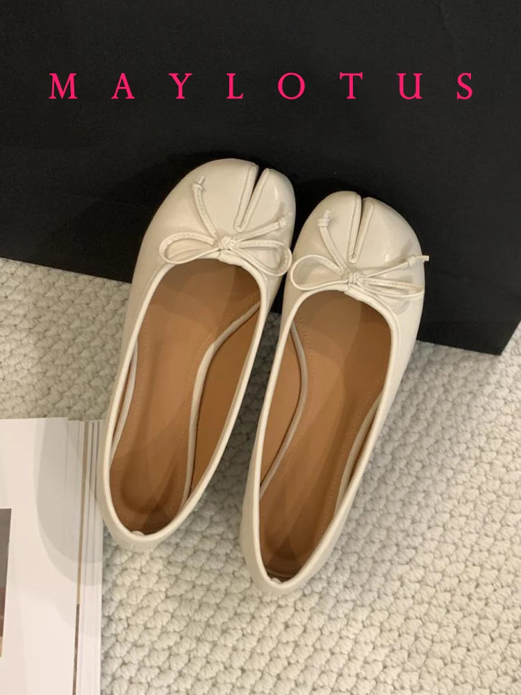 Spring Women Flat Split Toe Shoes with Bow Soft Leather Bow Tie Front Shallow Slip On Girls Tabi Shoes Flats Ballet Shoes