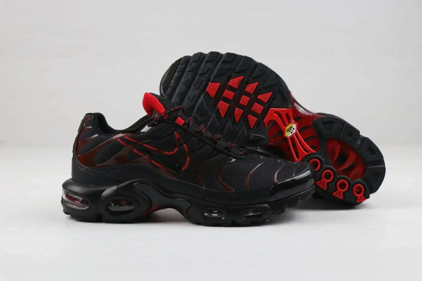 Nike TN Air Max Plus Frequency Pack Yellow Black Men Running Shoes Comfortable Sports Lightweight Sneakers AV7940-700 Original