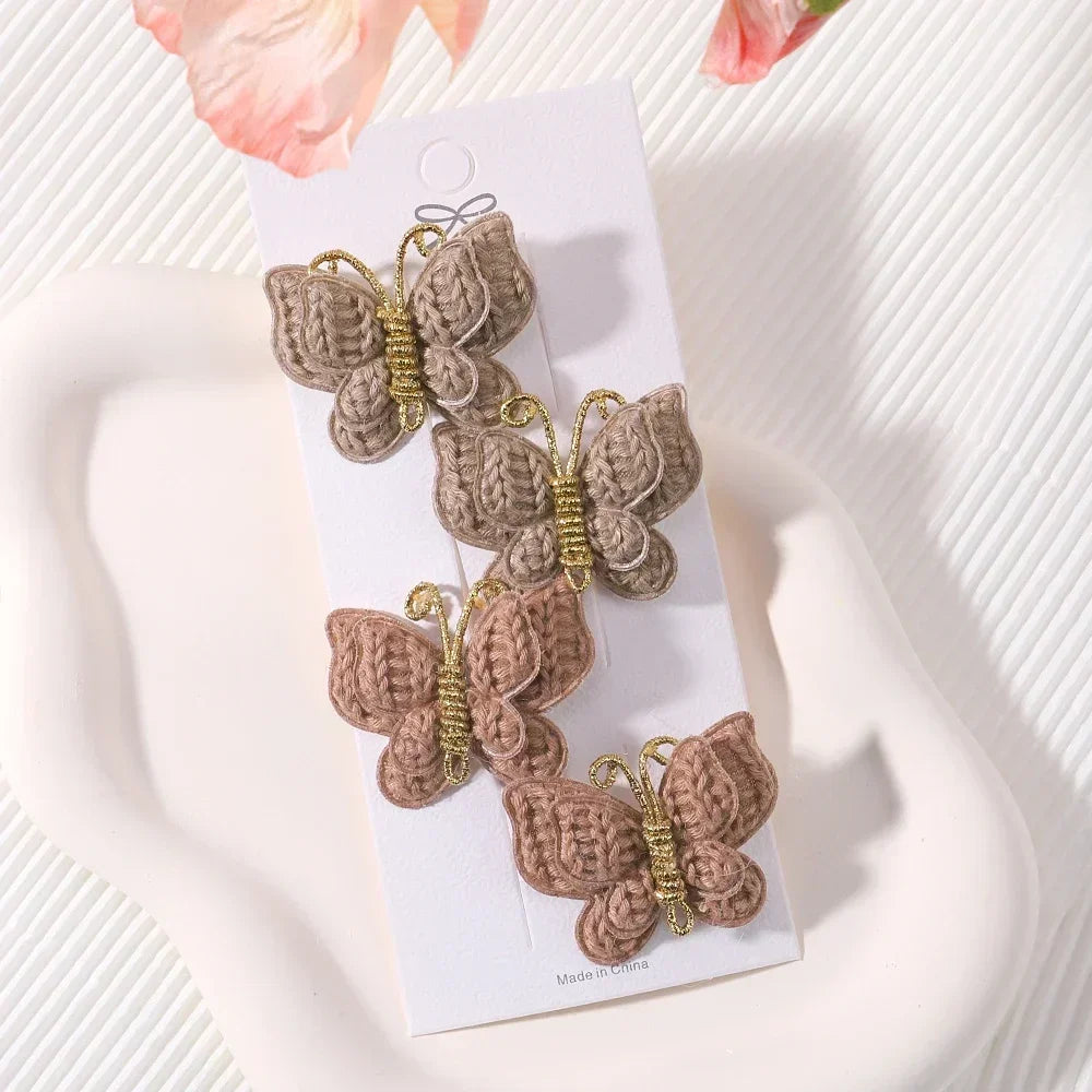 Juego de 4 bonitos gorros tejidos a mano para niñas, con diseño de mariposas y pinzas para el pelo de aleación, horquillas para el pelo para niños, gorros con diseño de moda.