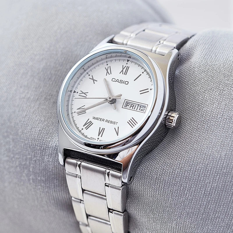 Relógio feminino Casio LTP - V006 prata quartzo com calendário e a prova de agua