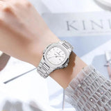 Relógio feminino em aço inoxidável mostrador claro com calendário e lume noturno