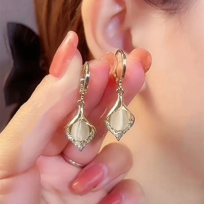 Pendientes de ojo de gato para mujer, ojo de ángel, accesorios de joyería para regalo, temperamento de alta gama, moda, lujo 