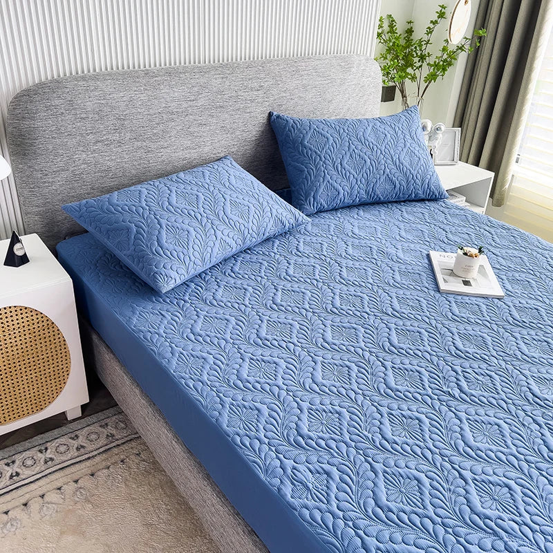 Waterproof Mattress Protector Thicken Fitted Bed Sheet Breathable & Noiseless Mattress Pad for Twin/Double/Queen/King Size Beds