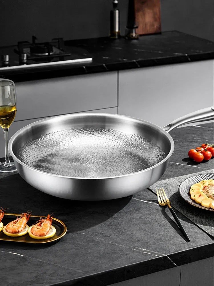German Titanium Steel Frying Pan Uncoated Non Stick Pan Fish Scale Hammer Pattern Household Steak Frying Pan Kitchen Cookware