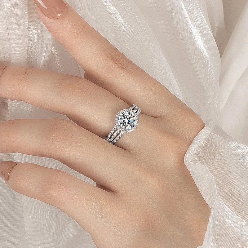 PERFANY 2/3CT Moissanite Ring for Women S925 Pure Silver Plated 18K White Gold Diamond Wedding Ring Luxurious Wedding Jewelry