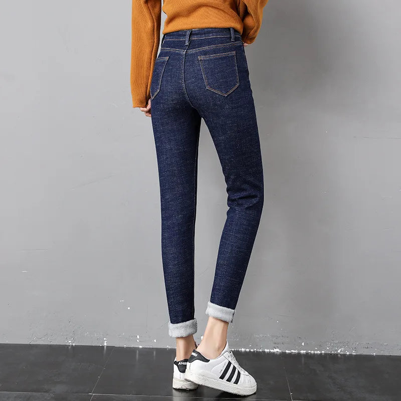 2023 Mujeres Jeans Térmicos Invierno Nieve Cálido Felpa Elástico Jeans Señora Skinny Espesar Polar Denim Pantalones Largos Retro Lápiz Pantalones