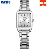 Relógio Casio retangular aço inoxidável prateado a prova de agua 30m e quartzo LTP - V007