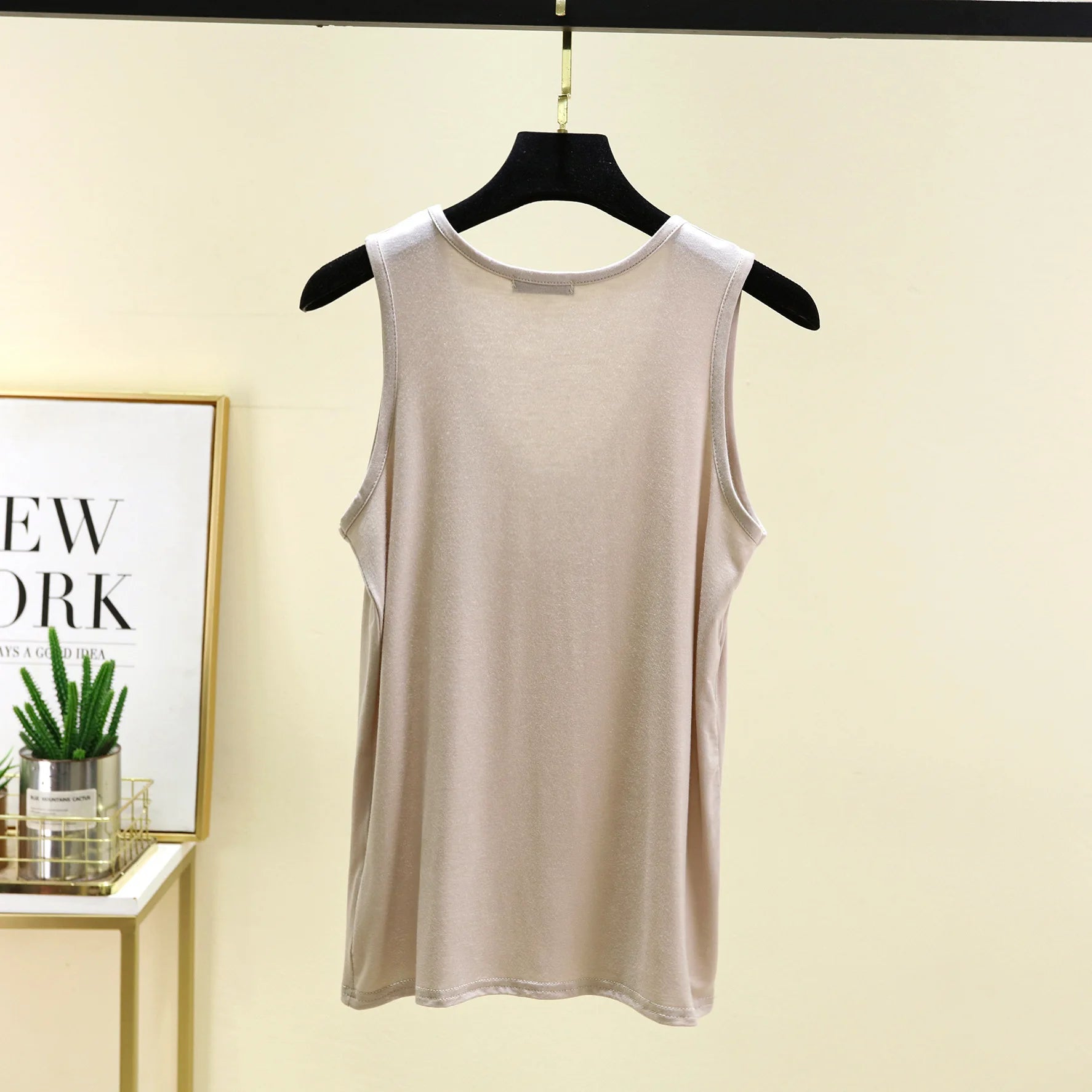 Plus size L to 6XL Modal Women's tank Tops U-Neck Summer Thin sleeveless Bottomed Top Loose Tee Tops  vest comfort homewear