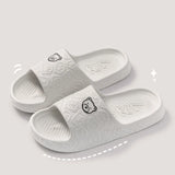 Cartoon bear print slippers for men and women, indoor soft sole slides, EVA bathroom, summer outdoor cool shoes for couple, fashion 