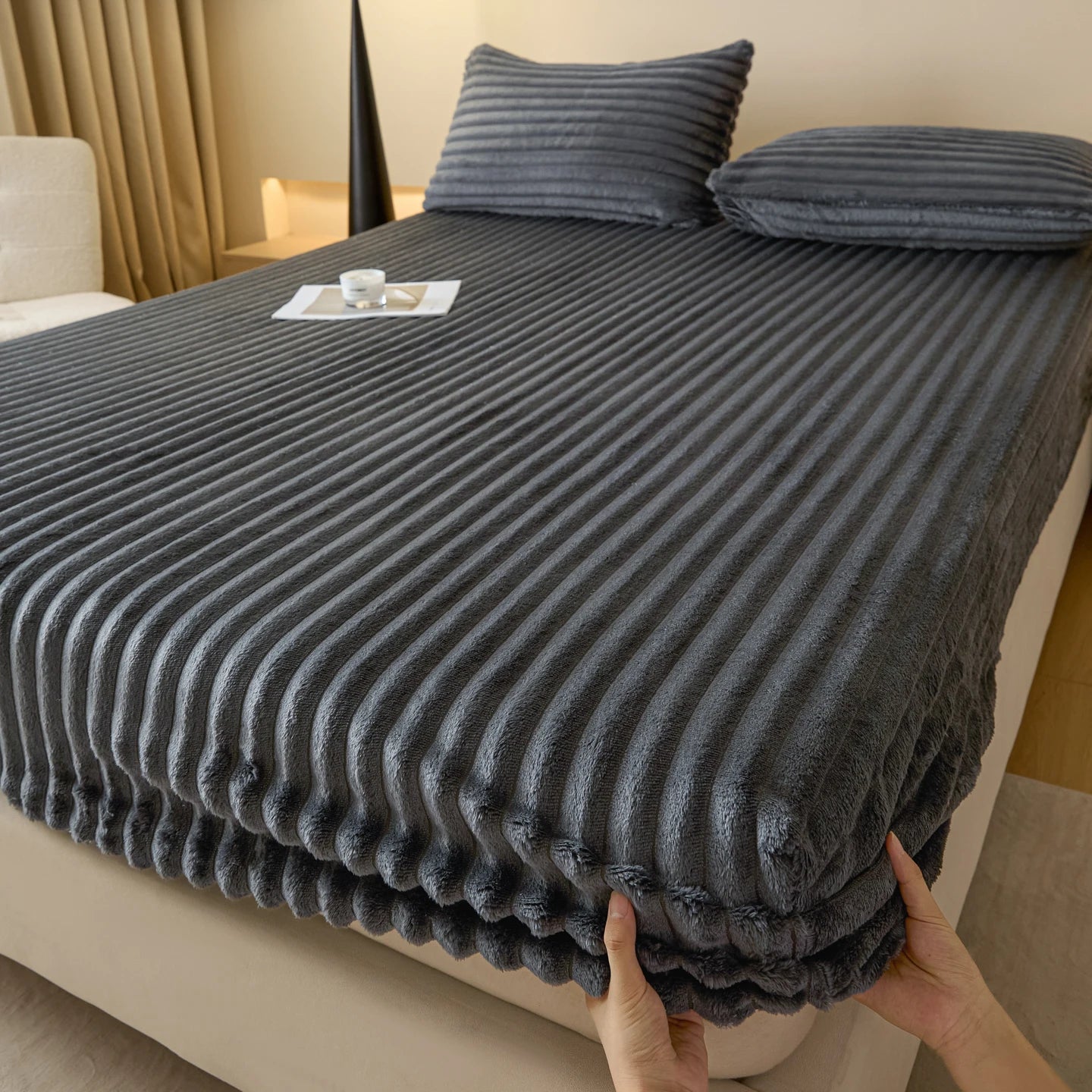 Solid Color Thick Faux Rabbit Fur Mattress Cover Autumn Winter Warm Velvet Mattress Protector Fluffy Soft Plush Fitted Bed Sheet