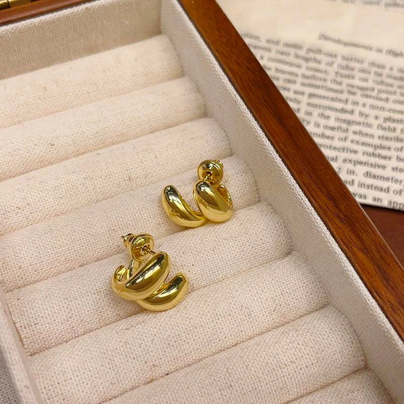 Blue Heart Shaped Zircon Long Tassel Gold Color Ear Wire for Women Elegant Exquisite Temperament Ladies Wedding Party Jewelry