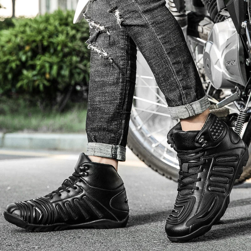 Men's Leather Upper Mountain Racing Locomotive Shoes Cool Off-Road Motorcycle Boots with Low-Cut Protection and Anti-Collision