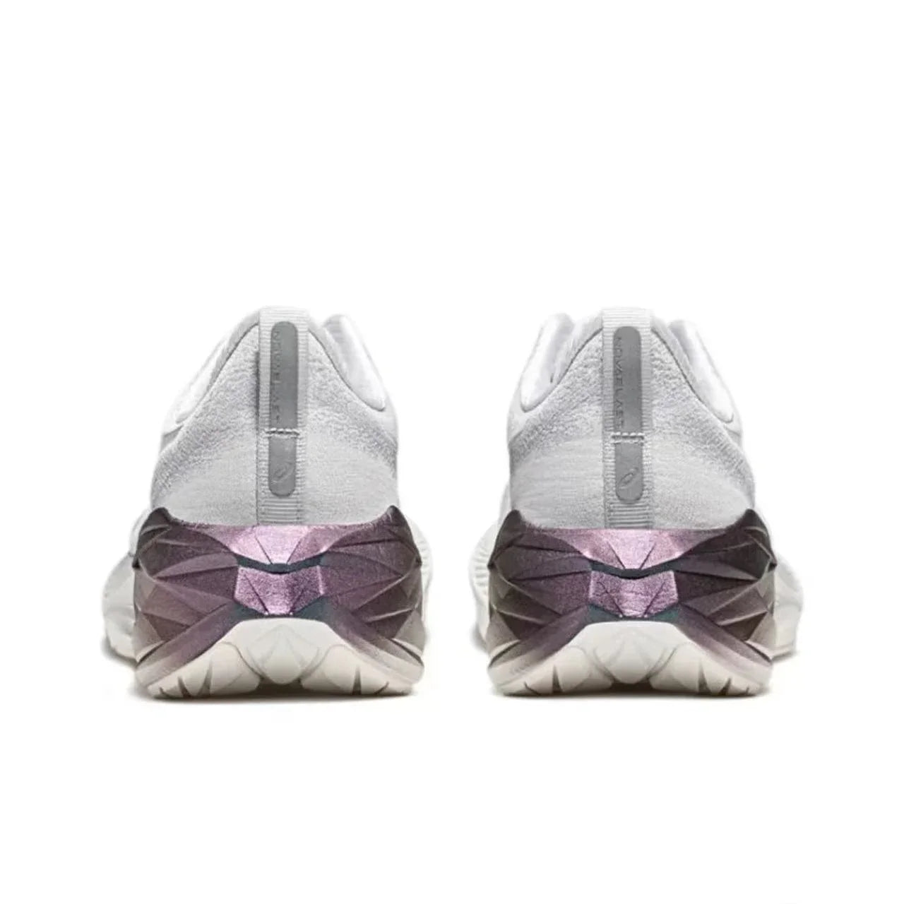 Zapatillas de running Asics Novablast 4 cómodas y transpirables de corte bajo para hombre y mujer