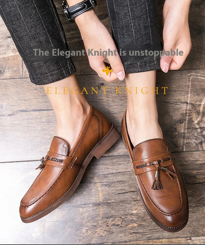 Pointed casual moccasins for men fringed slip-on men's shoes Beef soles bean boat shoes Fashion hair stylist fashion shoes