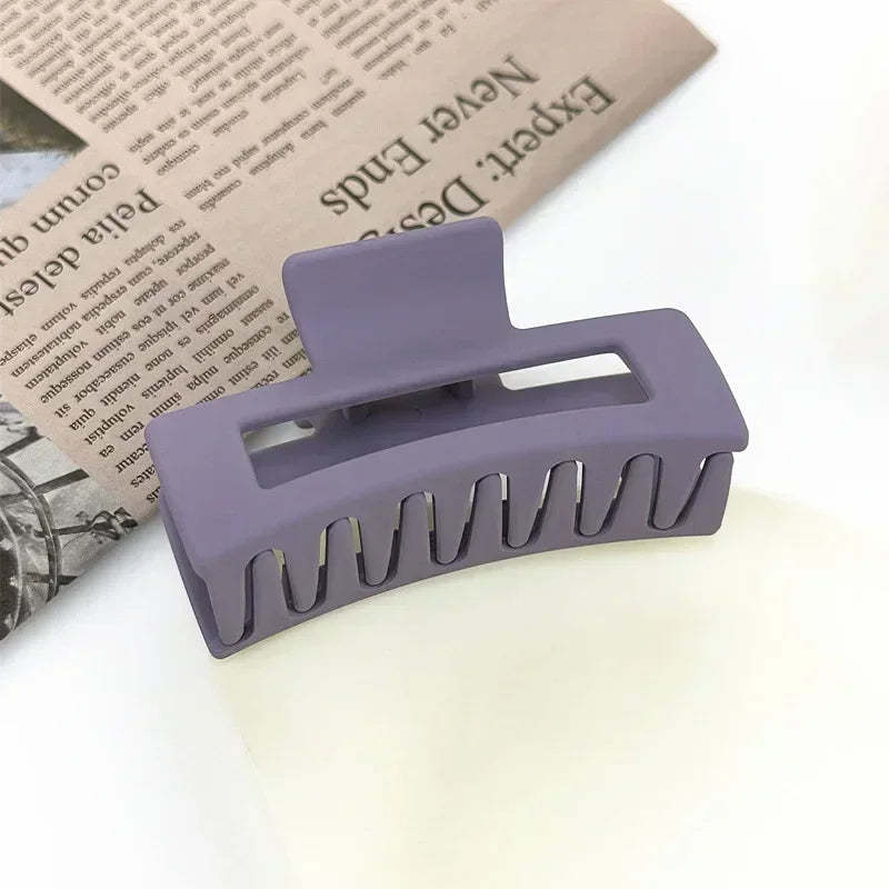 1Pc Ladies Retro Temperament Simple Fashion Frosted Geometric Rectangular Cutout Plastic Hair Accessories Updo Shark Hair Grab