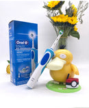 Cepillo de dientes eléctrico Oral B para adultos, recargable, con rotación, blanqueamiento 3D y cabezales de regalo.