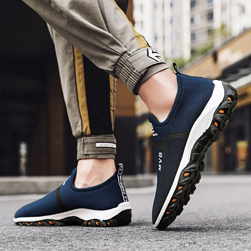 Summer Mens Casual Sport Shoes Fashion Mesh Breathable Sneakers Male Designer Tennis Shoes Man Training Walking Running Sneakers