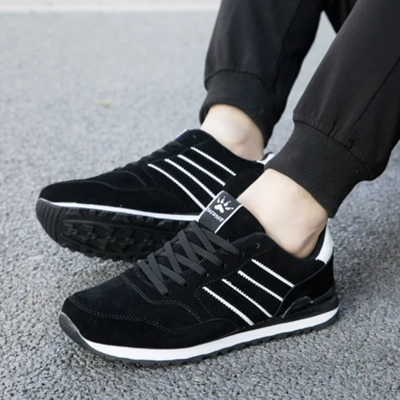 Brand Sneakers Men Outdoor Running Shoes High Quality Lace-Up Men Casual Shoes Fashion Comfortable Walking Shoes Tenis Hombres