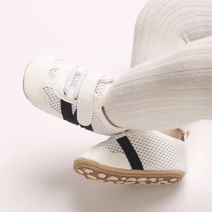 Zapatillas clásicas para bebés recién nacidos con letras entrelazadas, calzado informal antideslizante para caminar, para niños y niñas de 0 a 18 meses