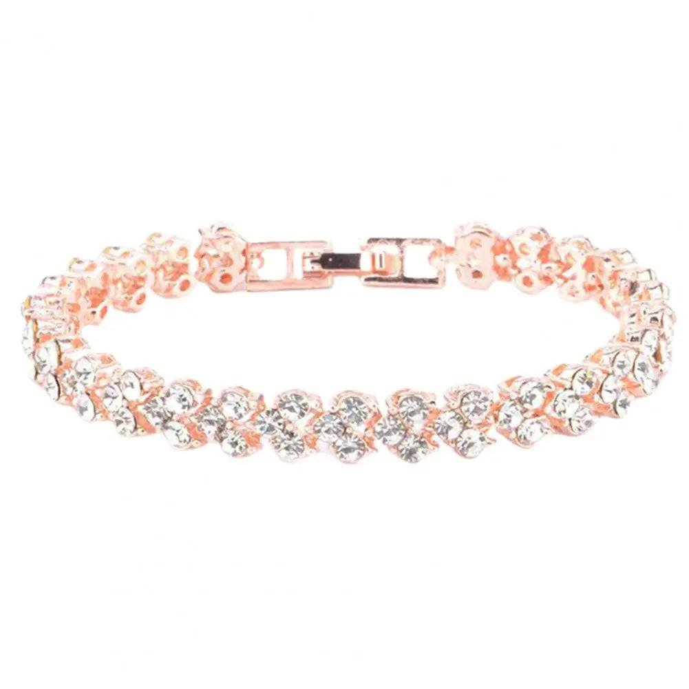 Pulsera elegante para mujer con cadena de circonitas cúbicas y brillantes incrustaciones. Regalos.