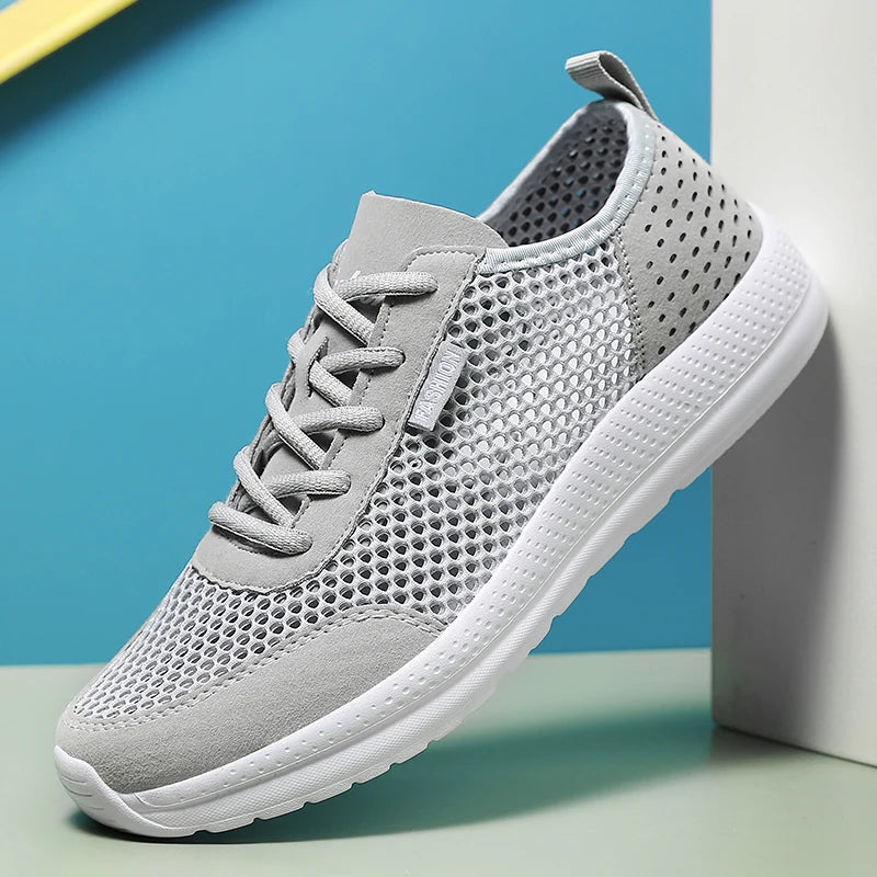 Men Soft Sport Shoes Breathable Fashion Mesh Running Shoes Comfortable Man High Quality Outdoor Lightweight Sneakers for Men