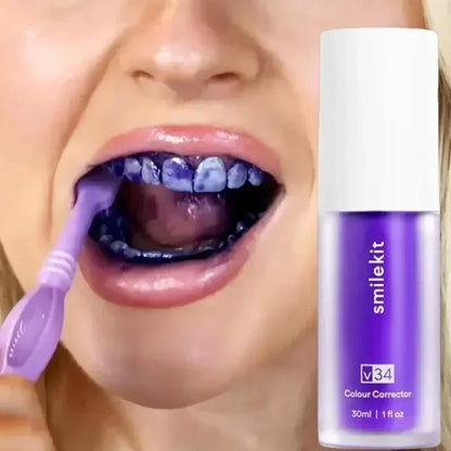 Pasta dental blanqueadora morada V34 de 30 ml. Elimina manchas, reduce el amarilleo y cuida tus dientes, encías, aliento fresco y blanquea los dientes.