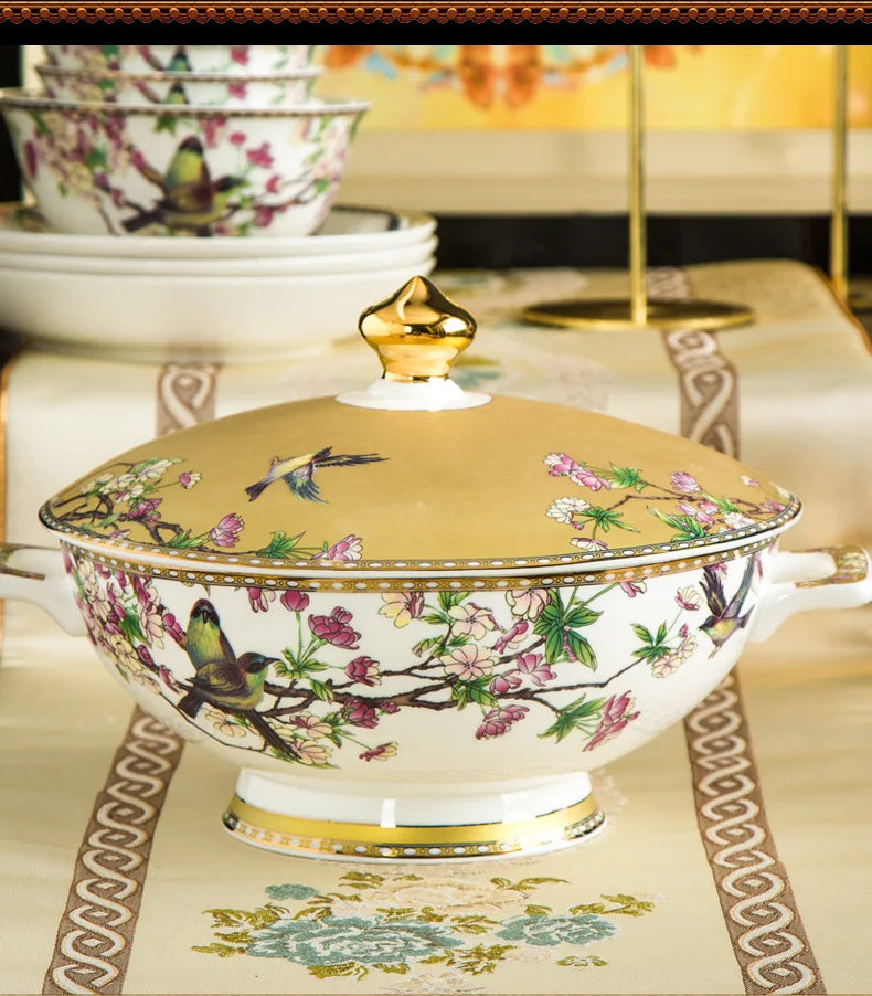 Fine Bone China Plates Dinner Sets Ceramics Luxury Breakfast Dinnerware Gift Women Vajillas Completa Ceramica Luxury Tableware