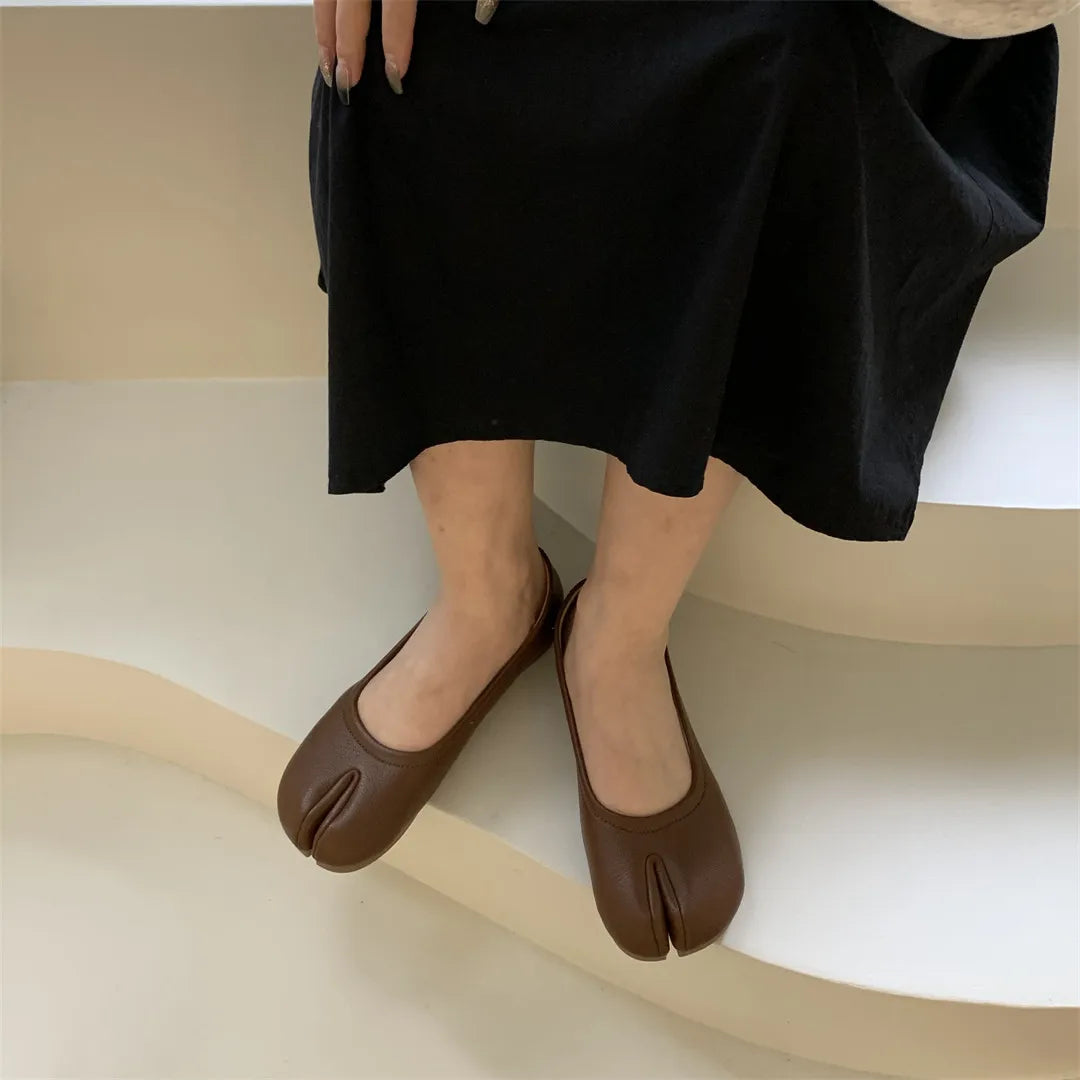 Women Flats Tabi Ninja Shoes Woman Ladies Microfiber Leather Comfy  Flats Split Toe Slippers Soft Bottom Loafers Solid Brief La