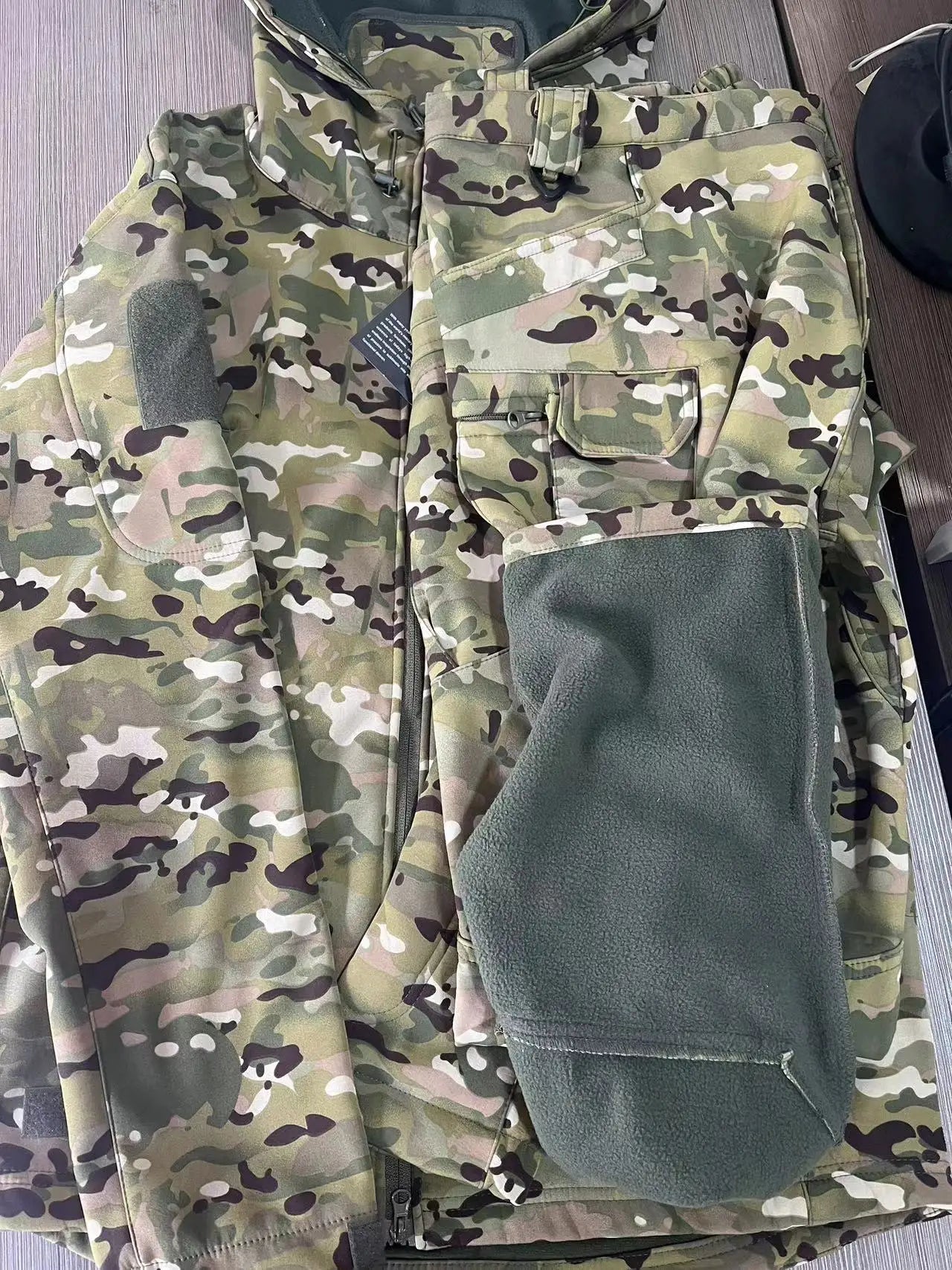 Chaquetas SoftShell de invierno para hombre, pantalones tácticos, para acampar, senderismo, caza, pesca, sudaderas de forro polar, abrigos, tallas S-5XL, pantalones cargo para exteriores.