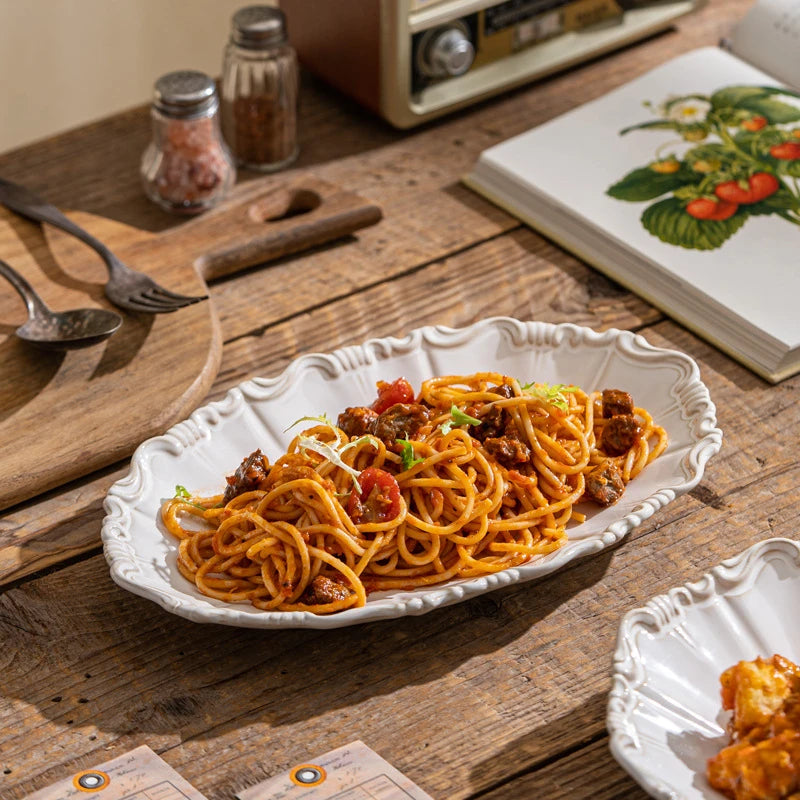 Elegant Classical Plate French Retro Ceramic Dishes Home Plate Rice Bowl Party Tableware Set White Lace Embossed Dinner Plate