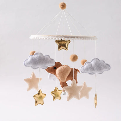 Crib Mobile Bed Bell Wooden Baby Rattles Soft Felt Cartoon Animal Bed Bell Newborn Music Box Hanging Toy Crib Bracket Baby Gifts